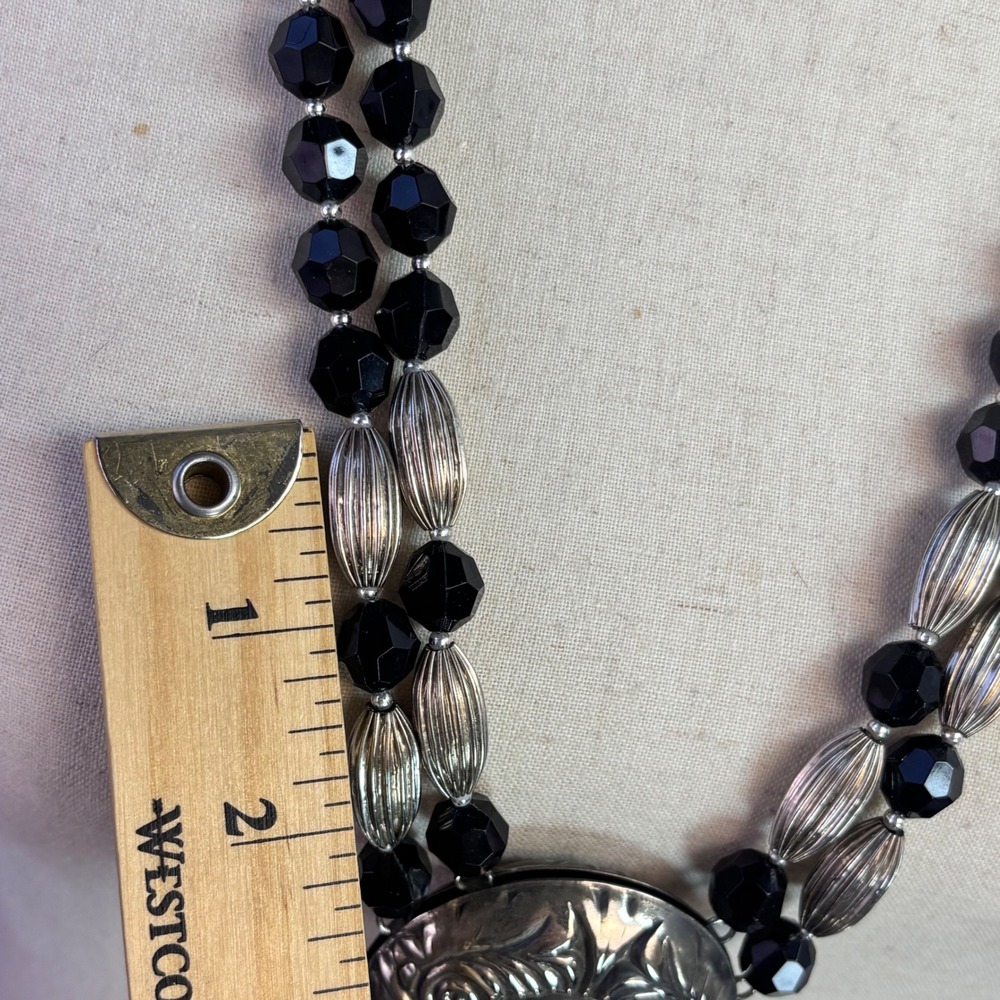 Vintage Tassel Medallion Necklace Black Silver Tone Metal Victorian Goth Boho - Picture 14 of 16